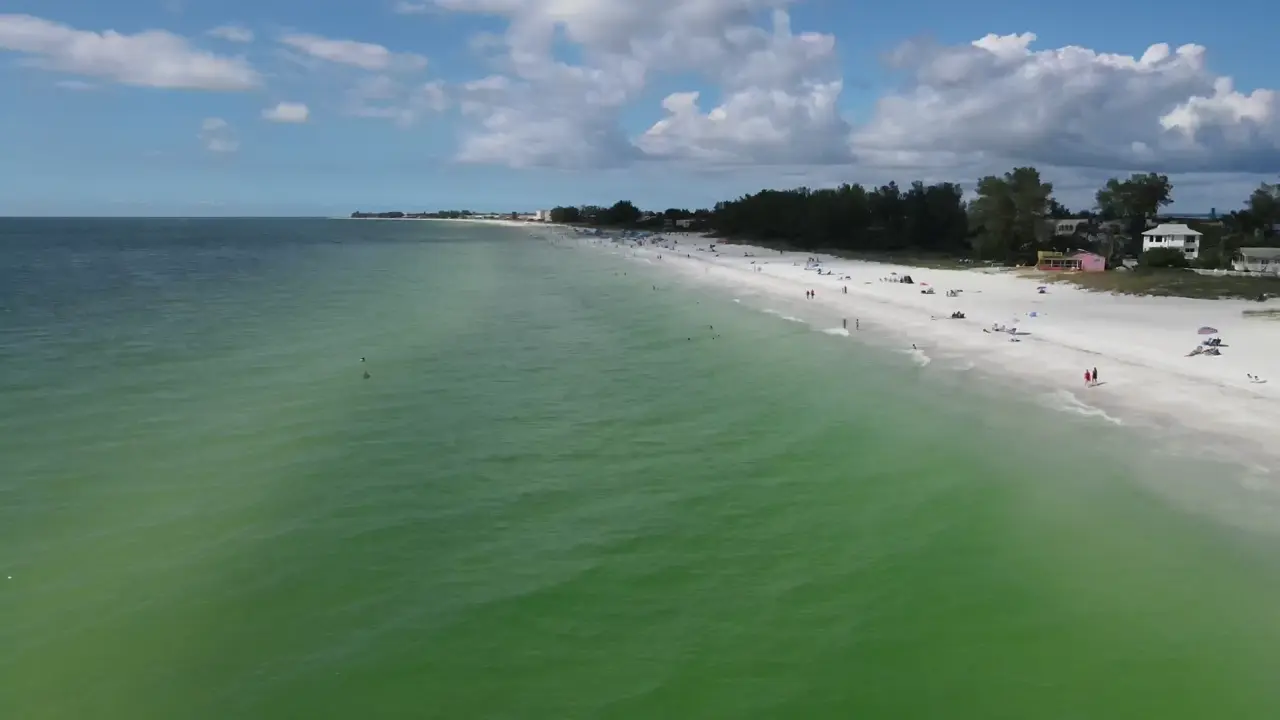 Florida residents fish all shore spots free with the no-cost shoreline license.